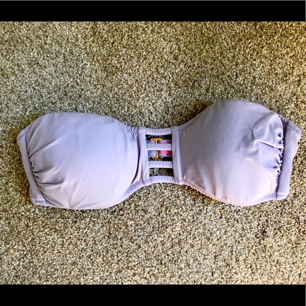 Victoria’s Secret bikini top